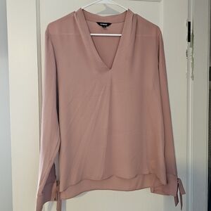Express Cream / Light Pink V-Neck Blouse